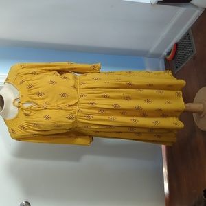 Old Navy crepe dress L